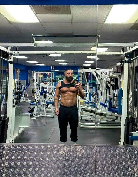 thesharok beautiful actress pictures