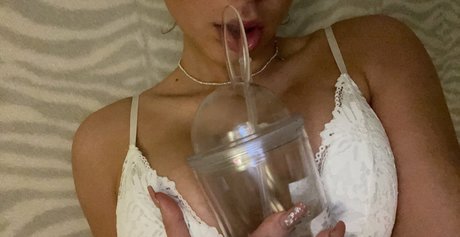 yourstepsis69x xxx star image