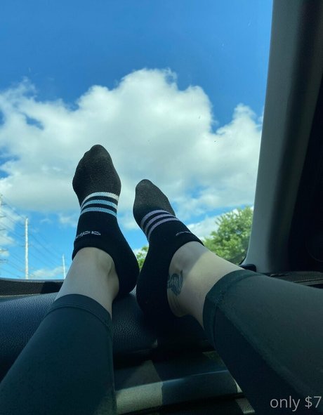 goddessvalentinaaa nice model picture