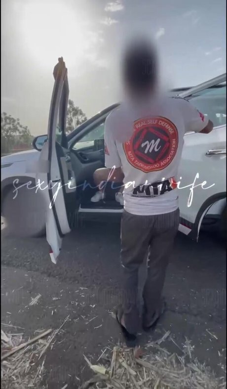 Sexyindianwife star pretty photo