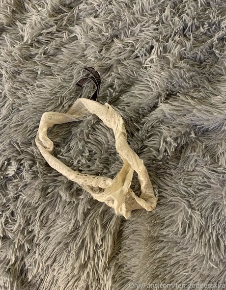 Goddess Kira high quality actress picture