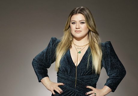 Kelly Clarkson xxx pornstar gallery