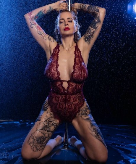 MayasWorld star beautiful pic