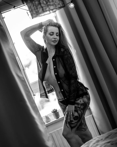 MayasWorld perfect model galleries