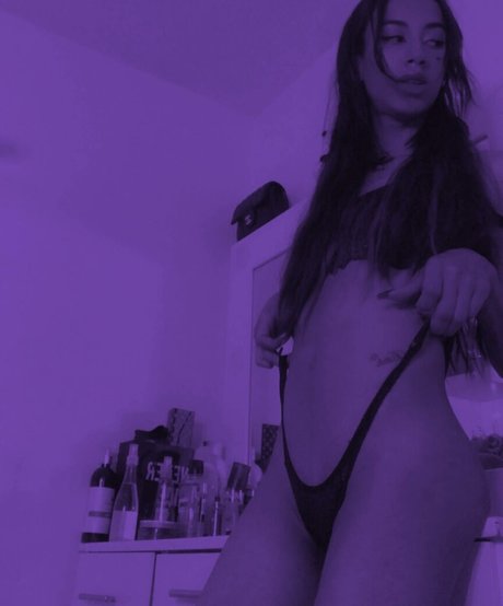 Karoll Valencia pornstar sex photo