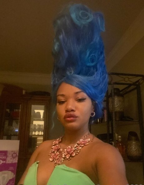 junebug3333 pornstar naked pic