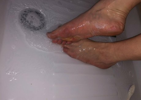 sofyainys free adult actress pic