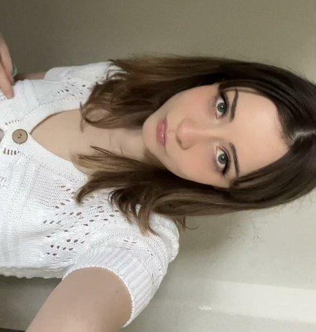 Kelsey Grzybowski sexy pornstar gallery