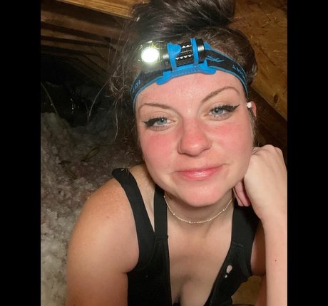 MudslinginTrainwreckVIP perfect actress photo