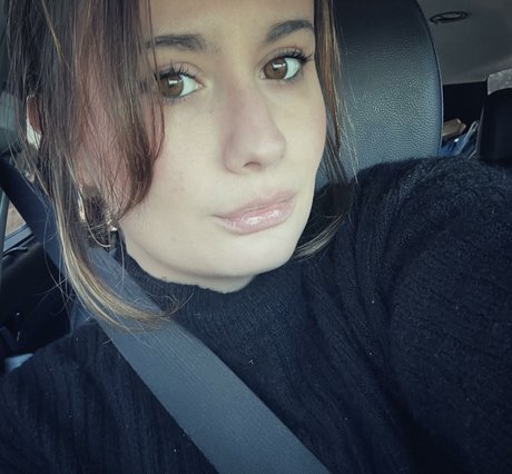 LillyBehave exclusive pornstar images