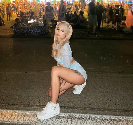 Gina Nguyen pornographic model galleries