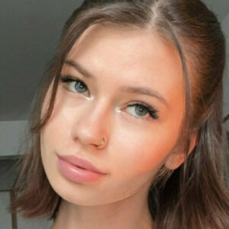 Nicole Kinsley beautiful actress pics