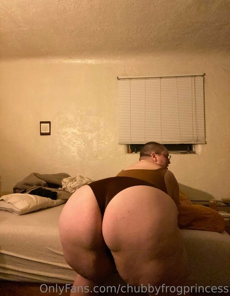 redhead thick onlyfans naked photos