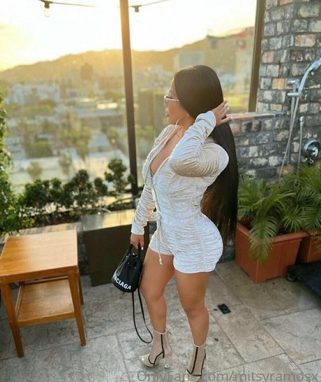 mitsyramosx naked star pic