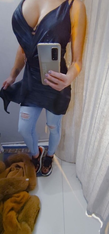 Alma Castillo hd model photos