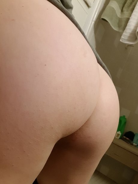 Isadora Basile free pornstar photo