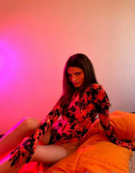 freakykittyxxx adult model pic