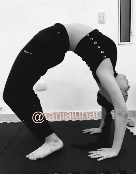 tanialunar nudes star img