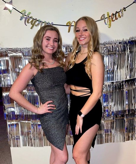 Hannah Alyssa Woods nudes model photos