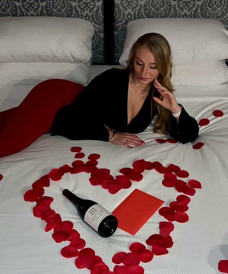 Hannah Alyssa Woods pornographic star archive