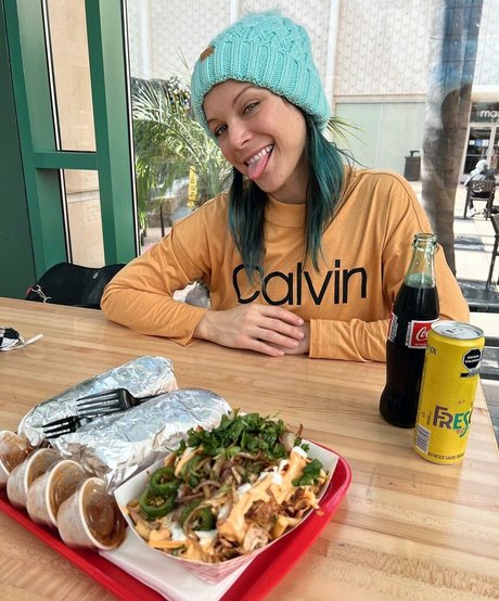 18 free onlyfans hot sexy images