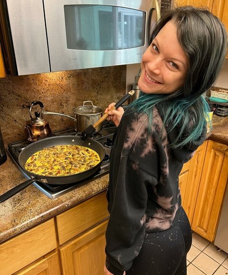 Kora Raw pornstar free gallery