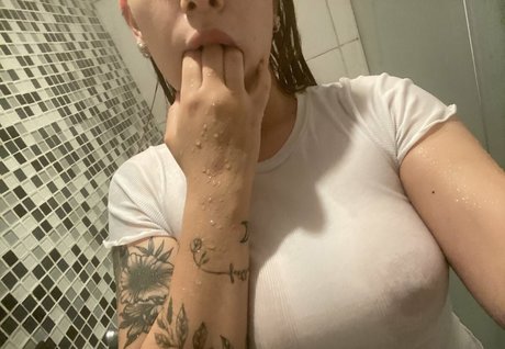 Sweet Mila sexy pornstar pic