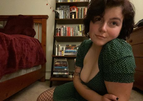 ghouliecunt star hot pictures