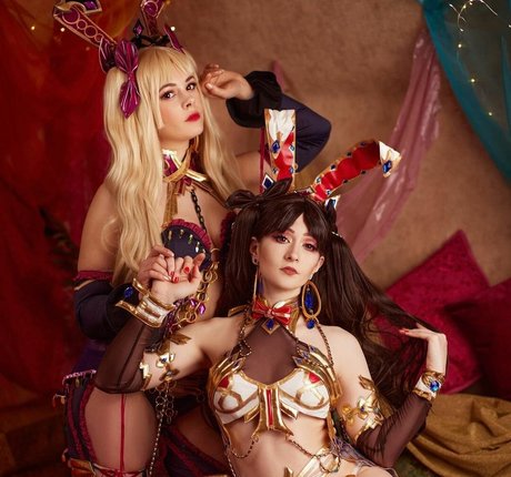 curvy blonde onlyfans xxx pics