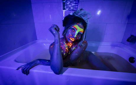 whiskey shotz nice model pics