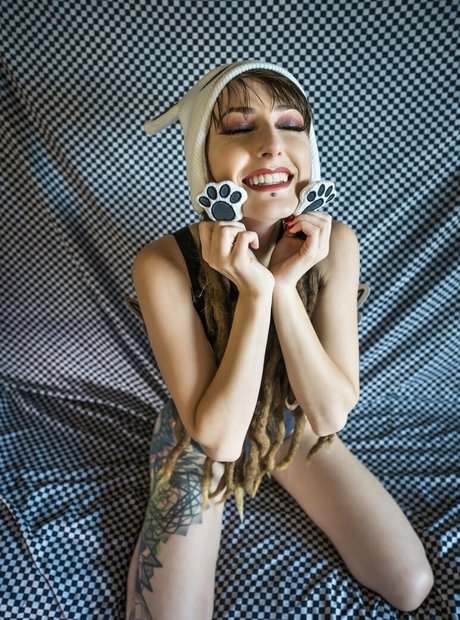 whiskey shotz xxx actress images