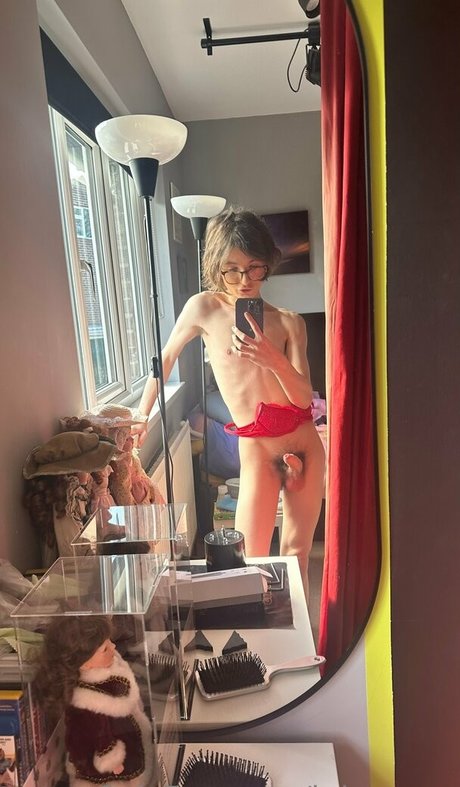 kris srose top actress images