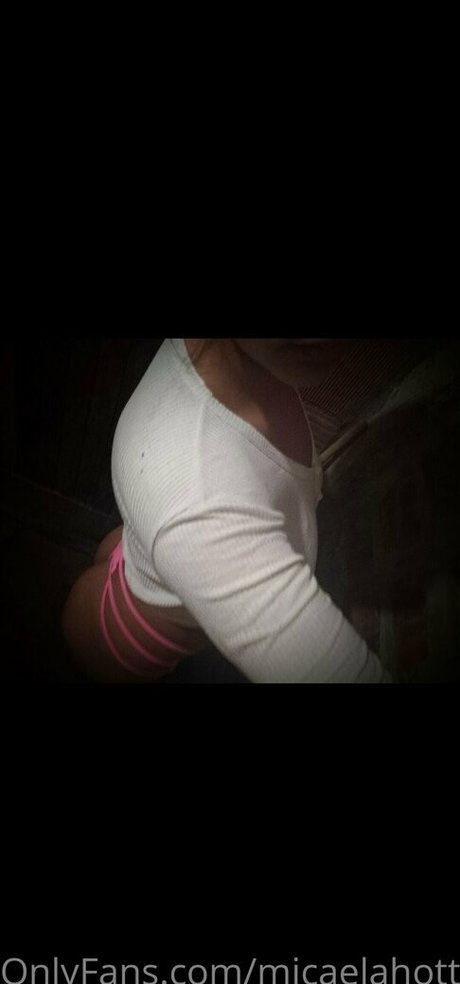 gggloria exclusive pornstar galleries