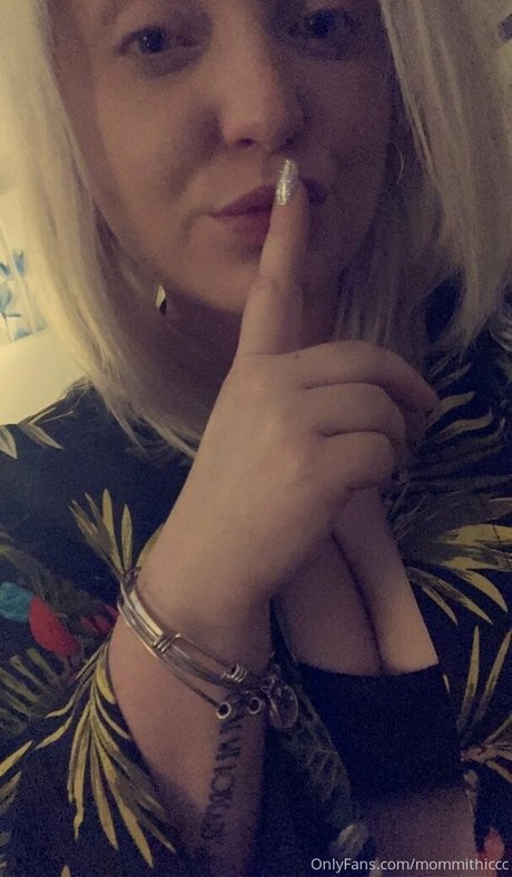 mommithiccc pornographic star archive