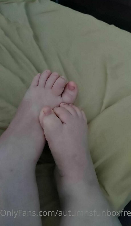 autumnsfunboxfree xxx model pics