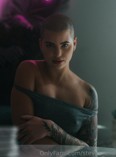 steves end hot actress galleries