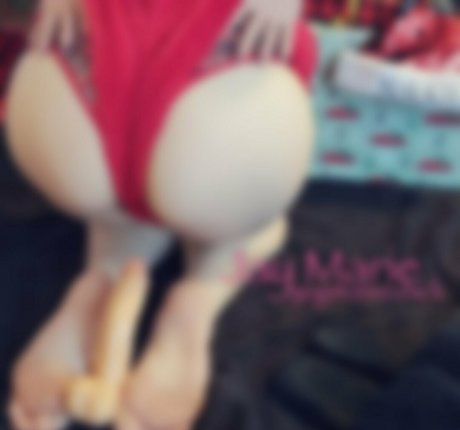 yegstonerchick Profile pic