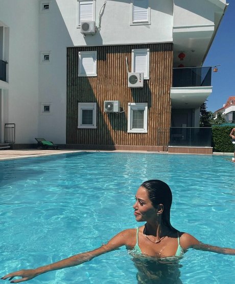 bernacalanthe pornstar art pic