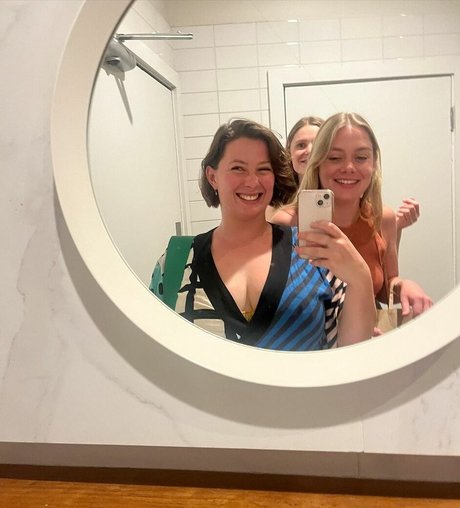 SliceOfSalami sex actress image