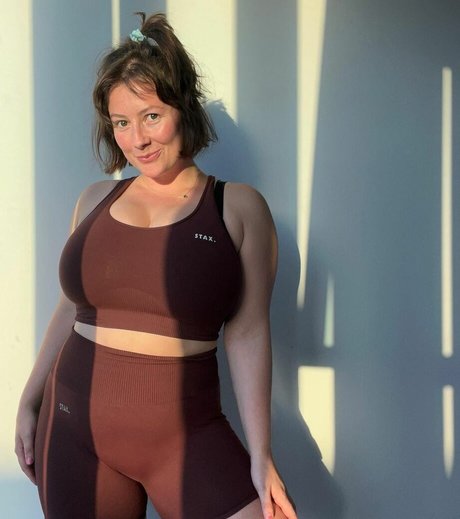 SliceOfSalami pornstar xxx pics