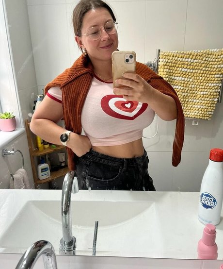 SliceOfSalami model pornographic galleries