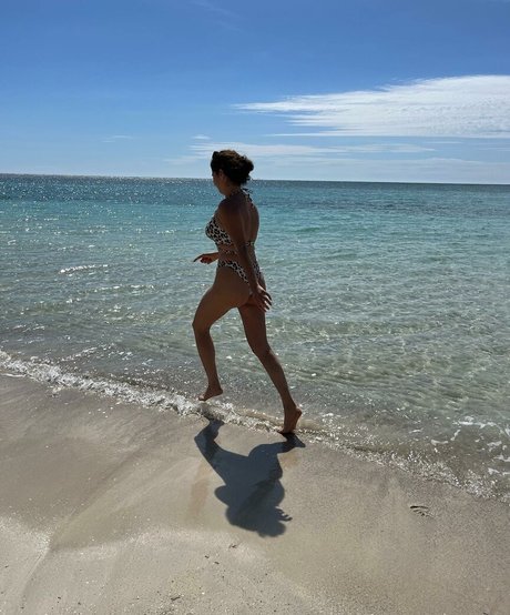 Fabiana Pastorino naked actress gallery