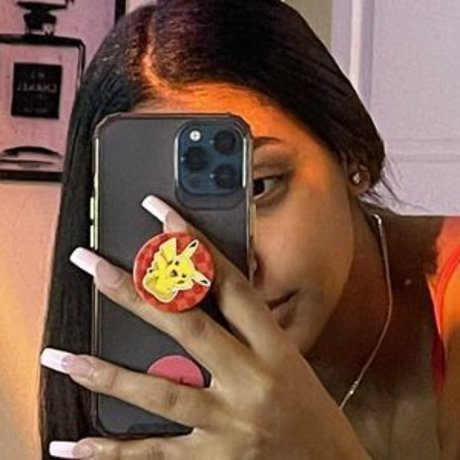 its queen pornstar nude images