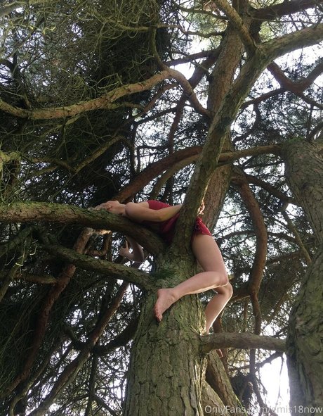 emis18now Profile pic