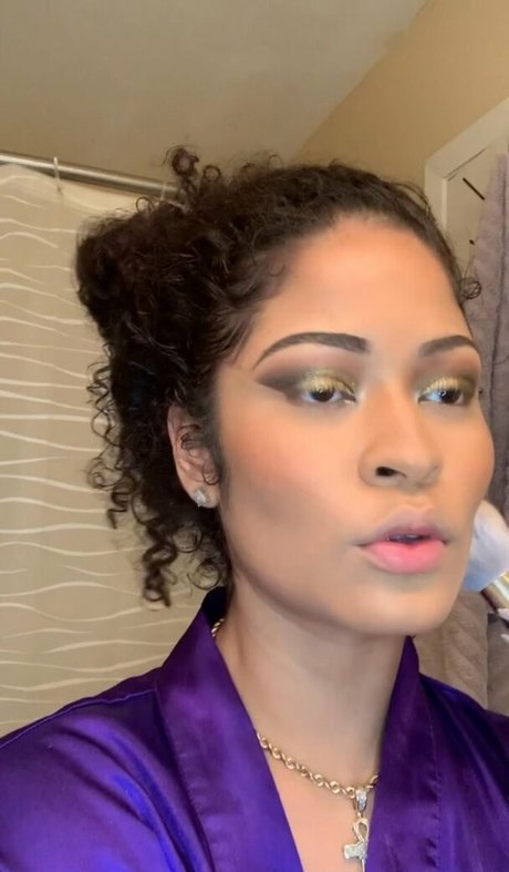 Patrise Kaitlyn sexy actress gallery