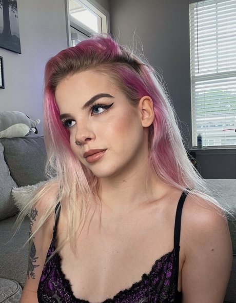 Thesilvermoon pornographic actress img