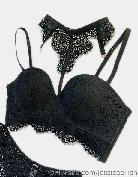 jessicaeilish model naked images