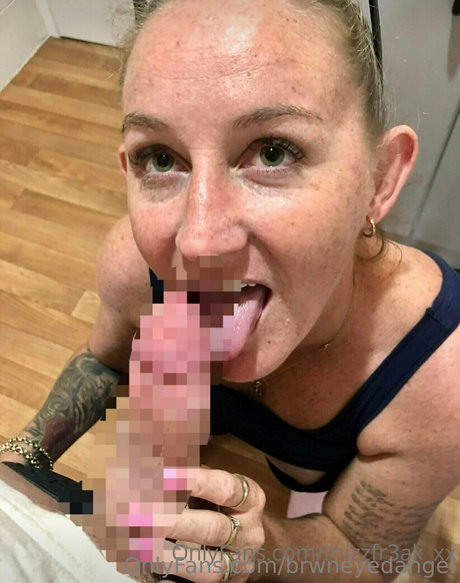 brwneyedangel pornstar img