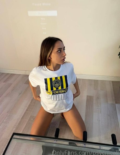 psycnicall perfect actress photo