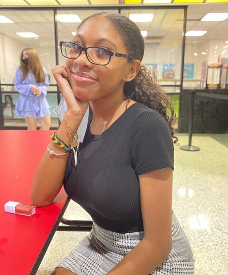 Elyse Rey sex star archive